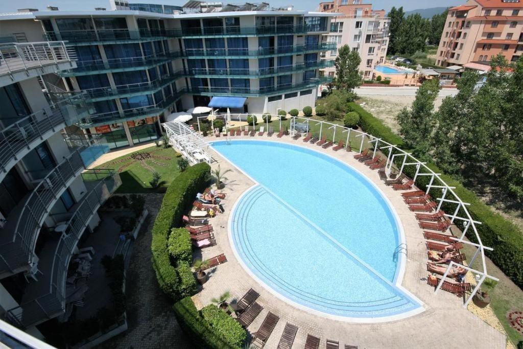 Large Apartment In Sunny Beach Esterno foto